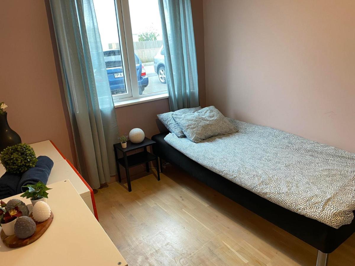 Spacious 3Br Condo Near Blue Lagoon 15M Airport 9M Njarthvik Екстер'єр фото